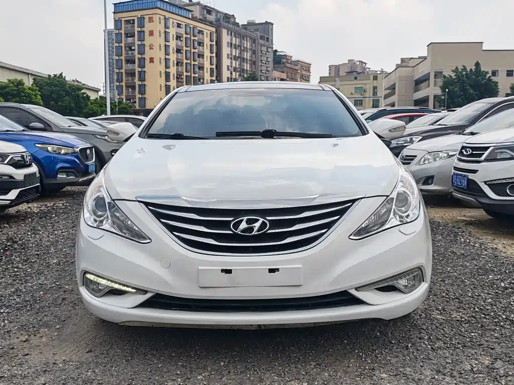 Hyundai Sonata — миниатюра 2