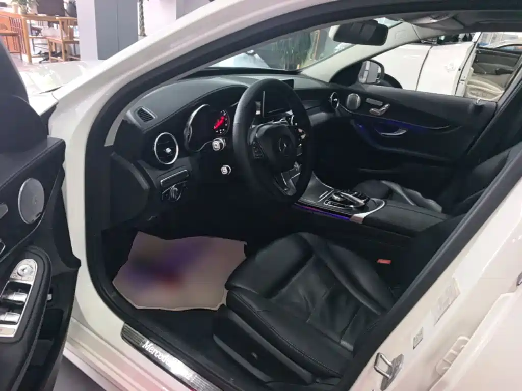 Mercedes-Benz C-Class — миниатюра 16