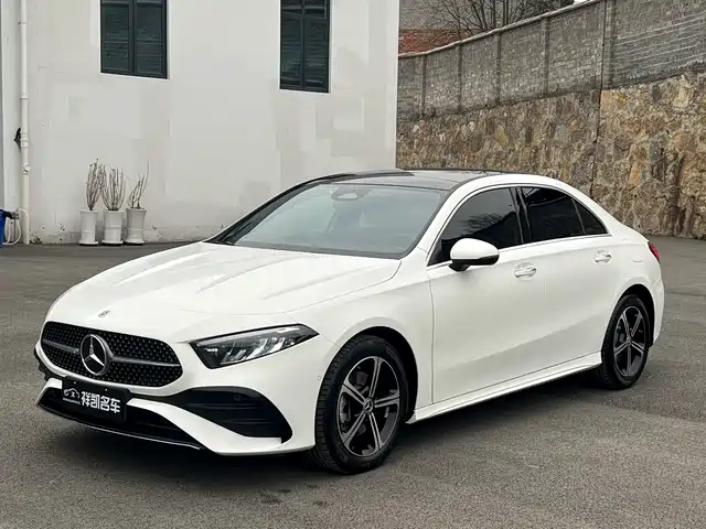 MERCEDES-BENZ A CLASS
