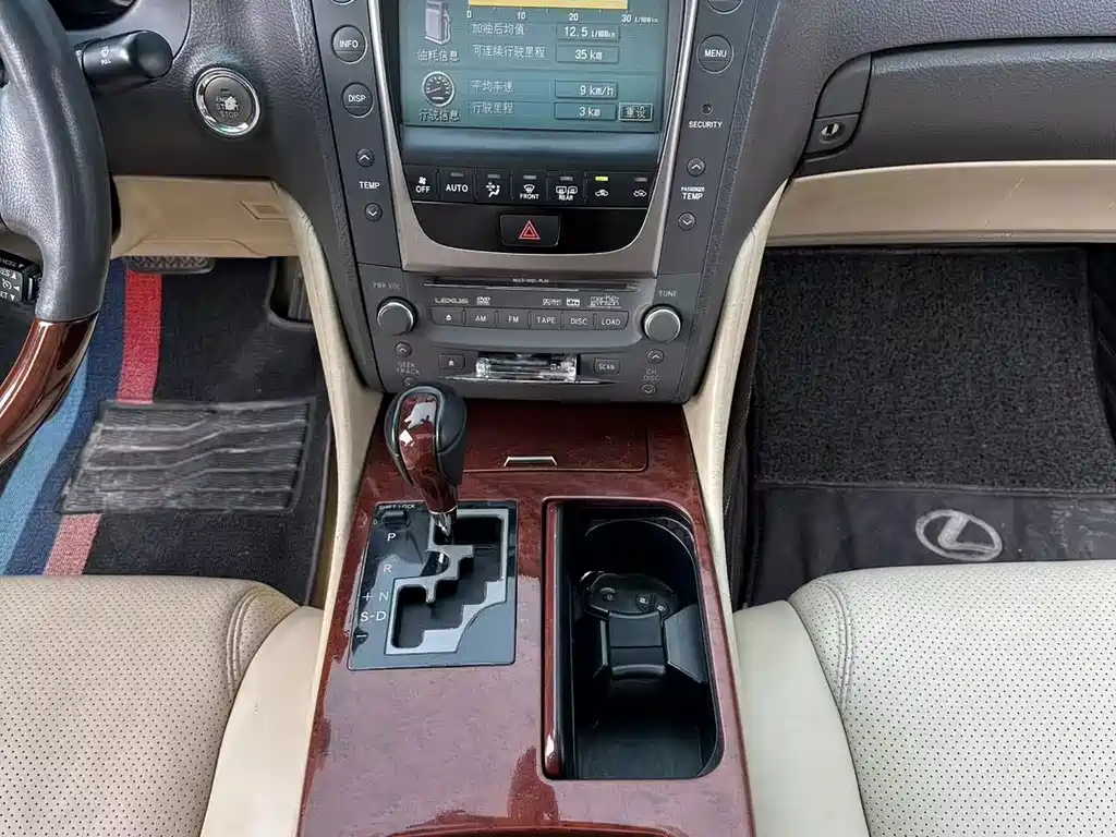 Lexus GS — миниатюра 12