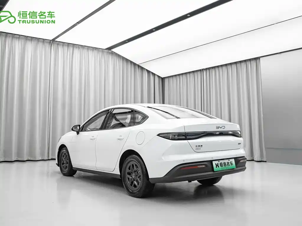 BYD Seal 05 DM-i — миниатюра 6