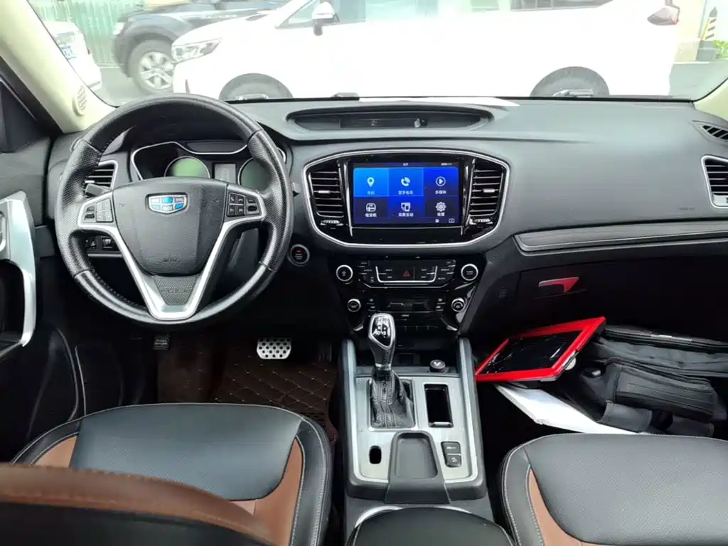 Geely Vision X6 — миниатюра 10