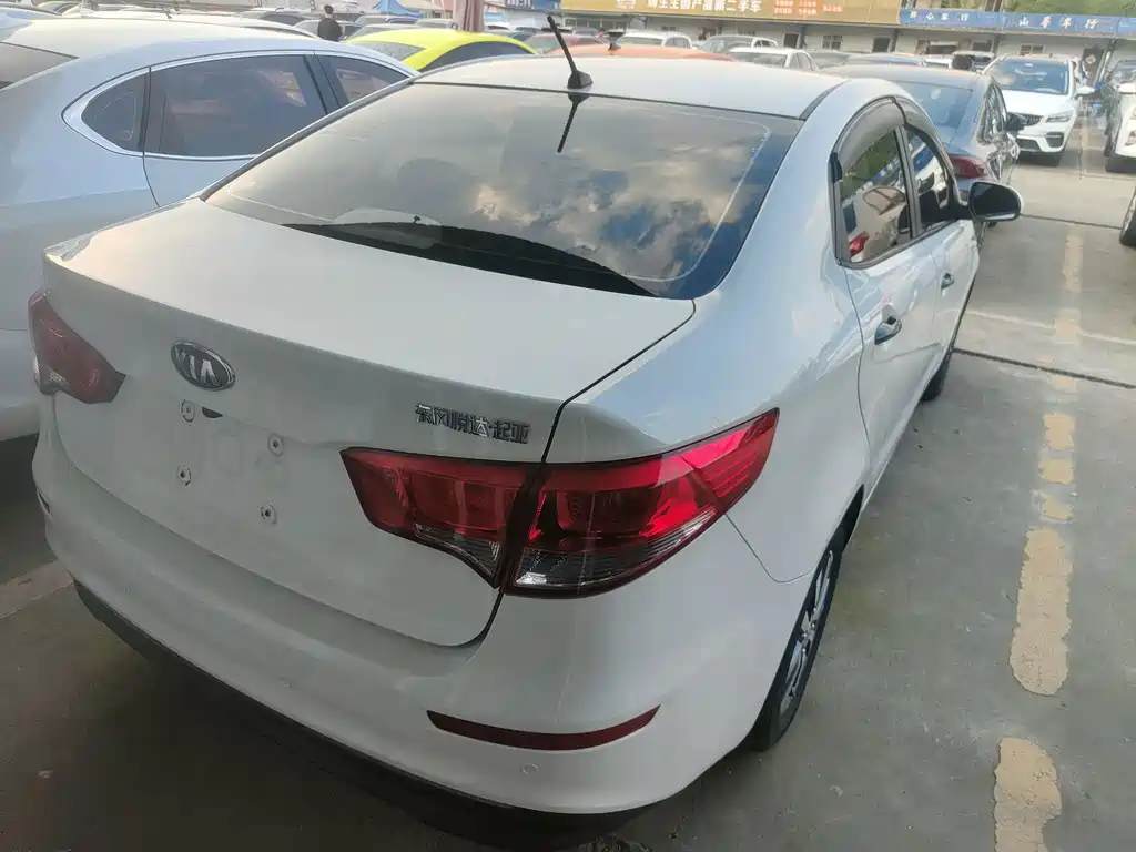 Kia K2 — миниатюра 14