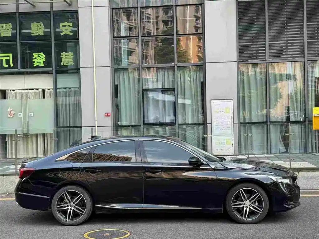 Honda Accord — миниатюра 4