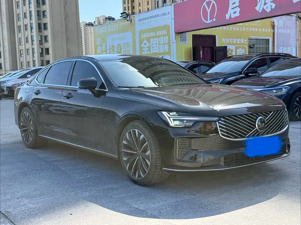 Volvo S90 — миниатюра 3