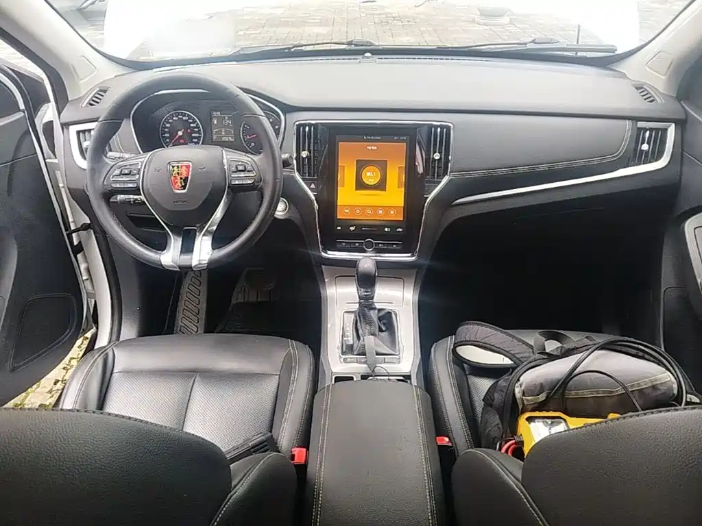 Roewe RX5 — миниатюра 10