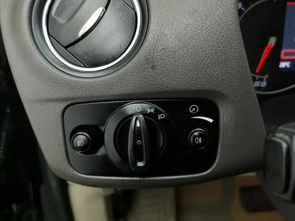Ford Mondeo — миниатюра 21
