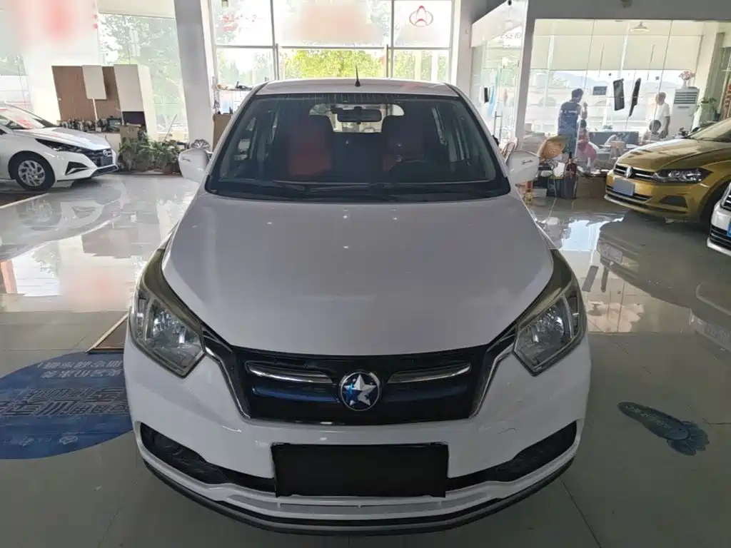 Venucia R50 — миниатюра 3