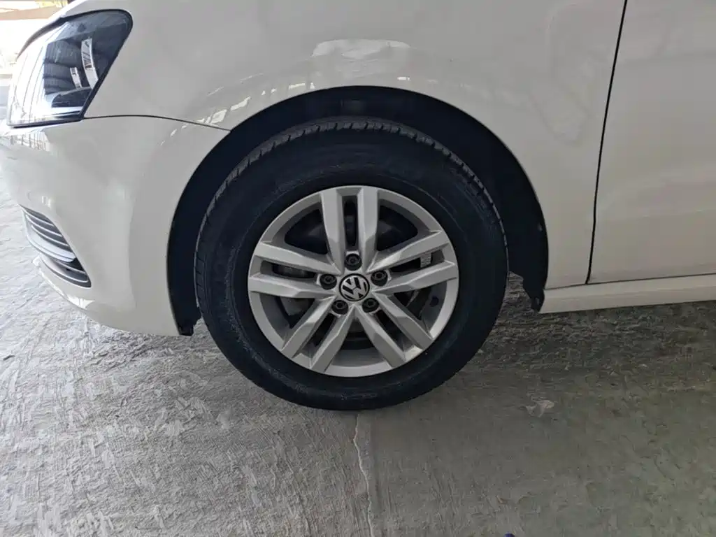 Volkswagen Polo — миниатюра 23
