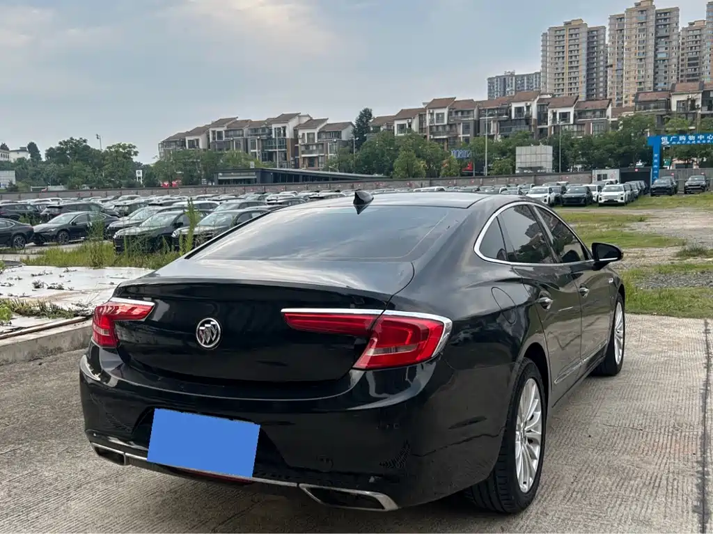 Buick LaCrosse — миниатюра 9