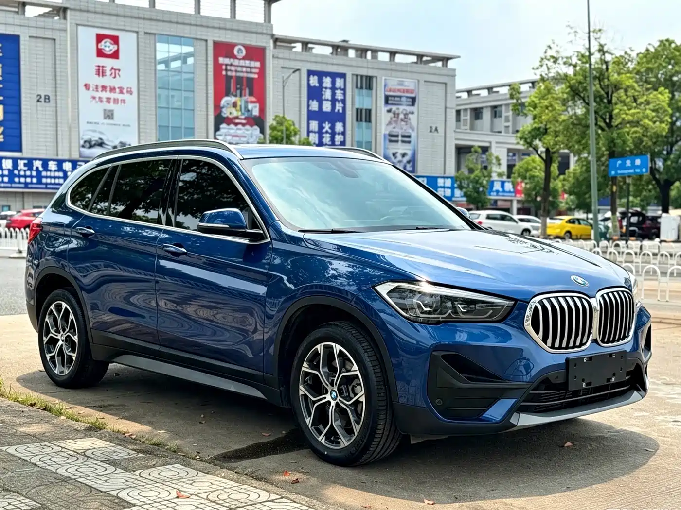 BMW X1