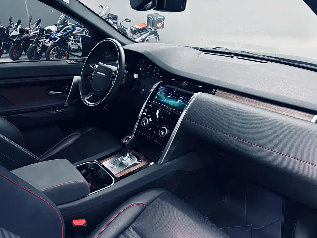 Land Rover Discovery Sport — миниатюра 12
