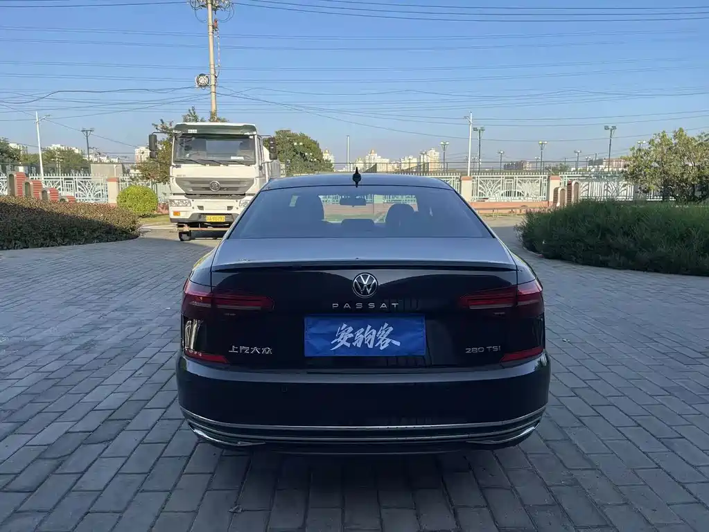 Volkswagen Passat — миниатюра 7