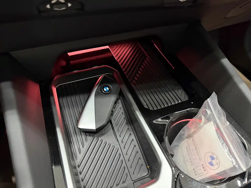 BMW i5 — миниатюра 16