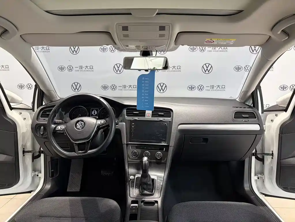 Volkswagen Golf — миниатюра 7