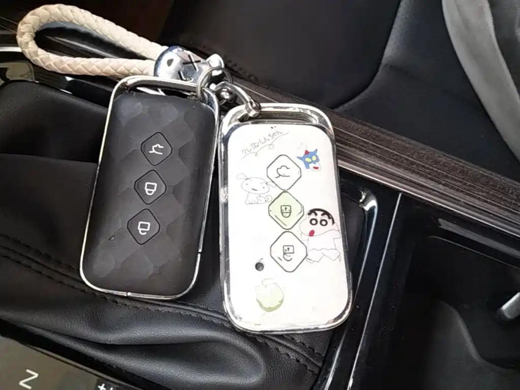 Wuling Jiachen — миниатюра 9