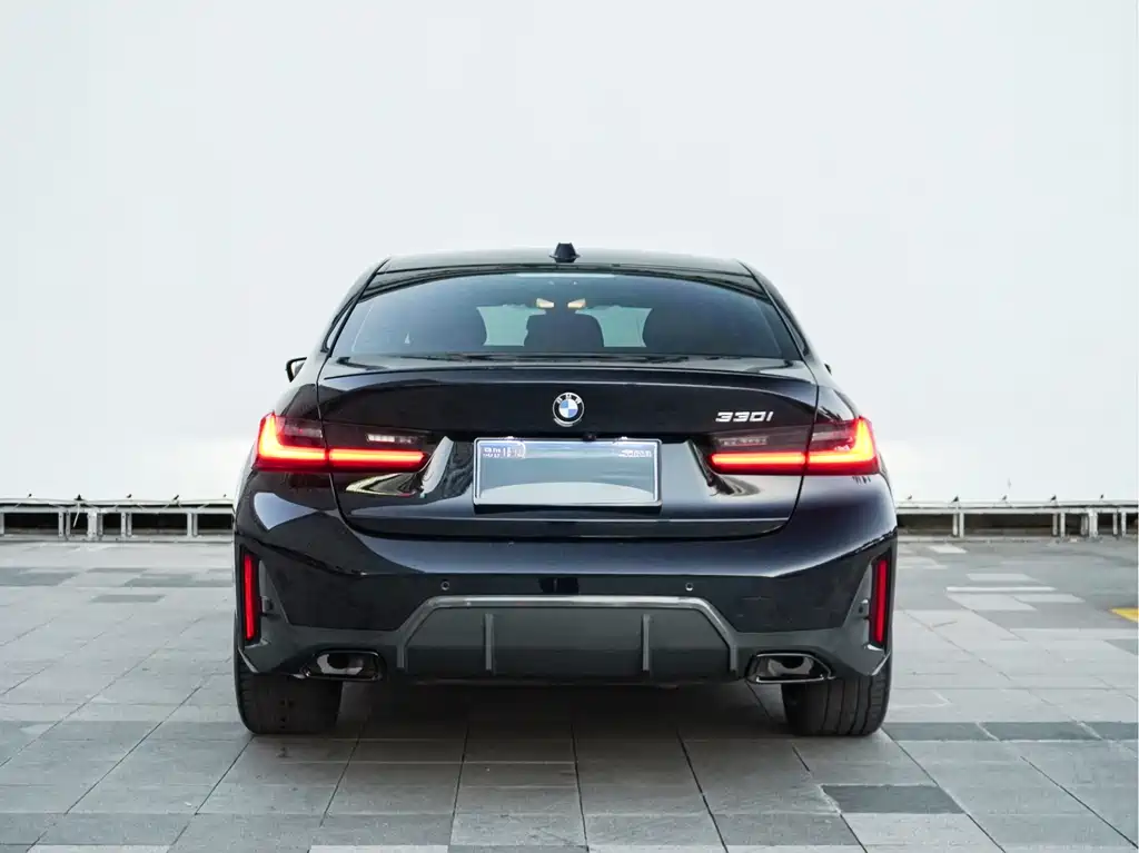 BMW 3 Series — миниатюра 3