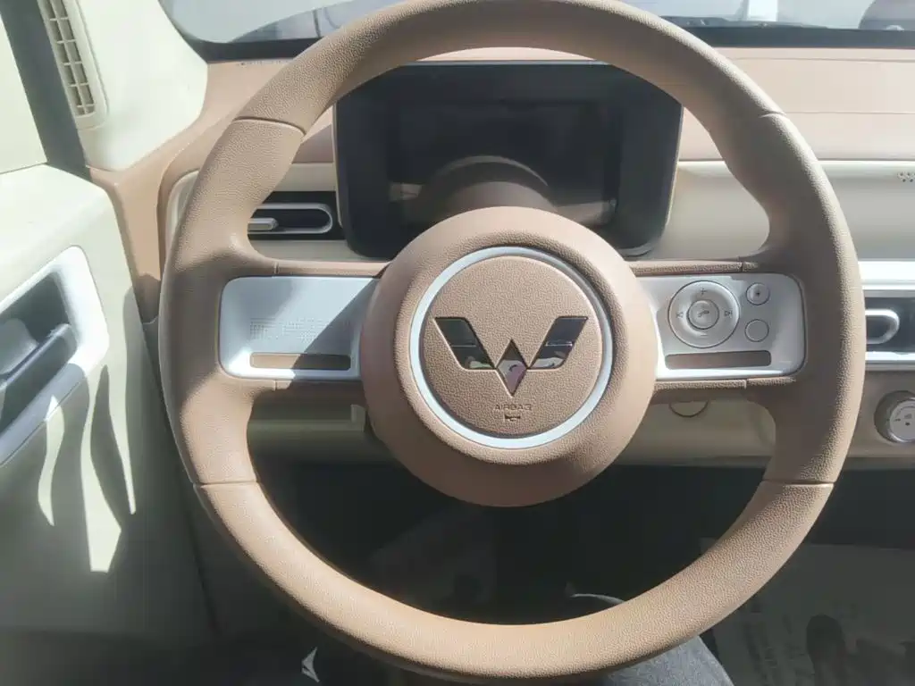 Wuling MINIEV — миниатюра 11