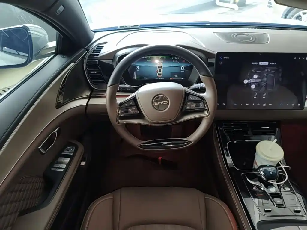 BYD Han — миниатюра 11