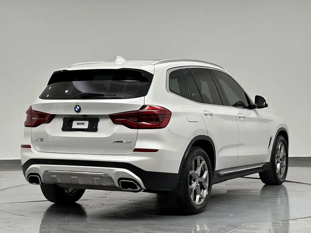 BMW X3 — миниатюра 7