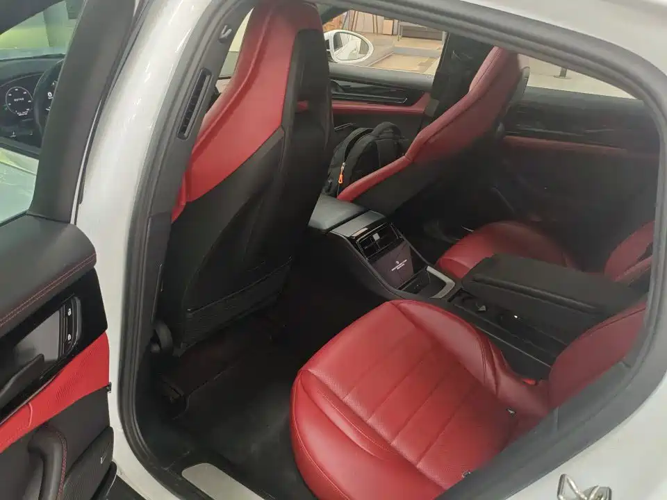 Porsche Panamera — миниатюра 6