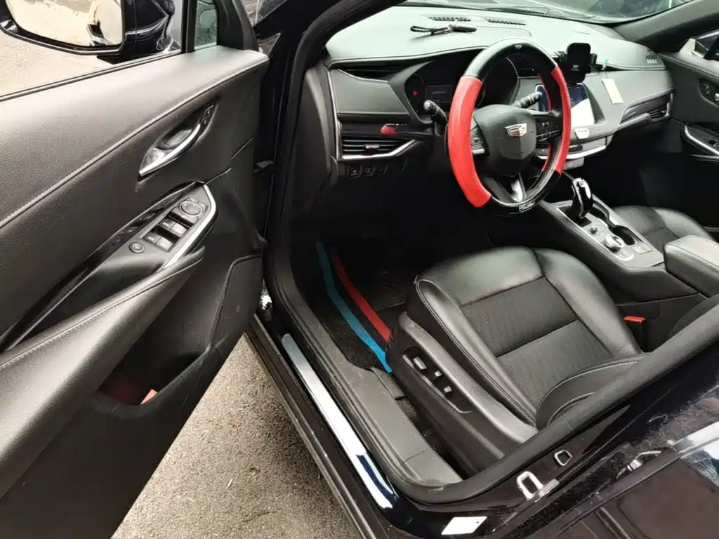 Cadillac XT4 — миниатюра 16