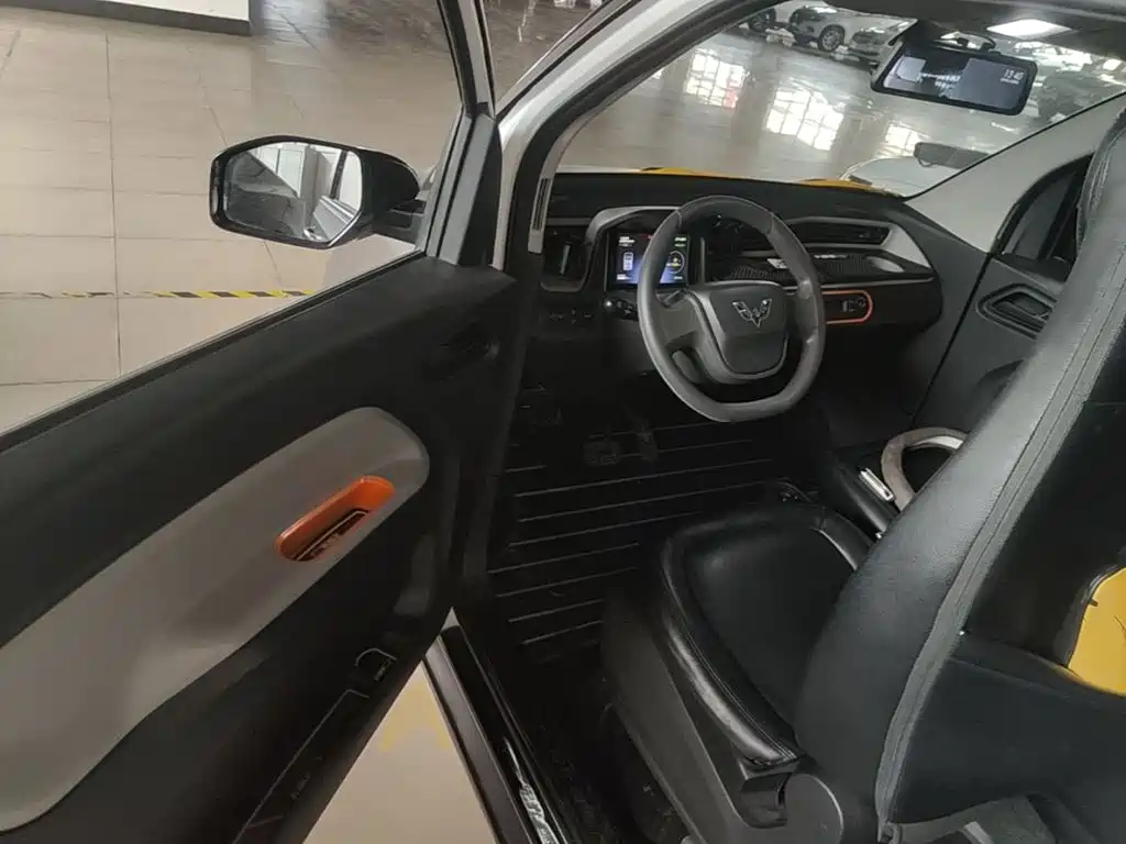 Wuling MINIEV — миниатюра 16