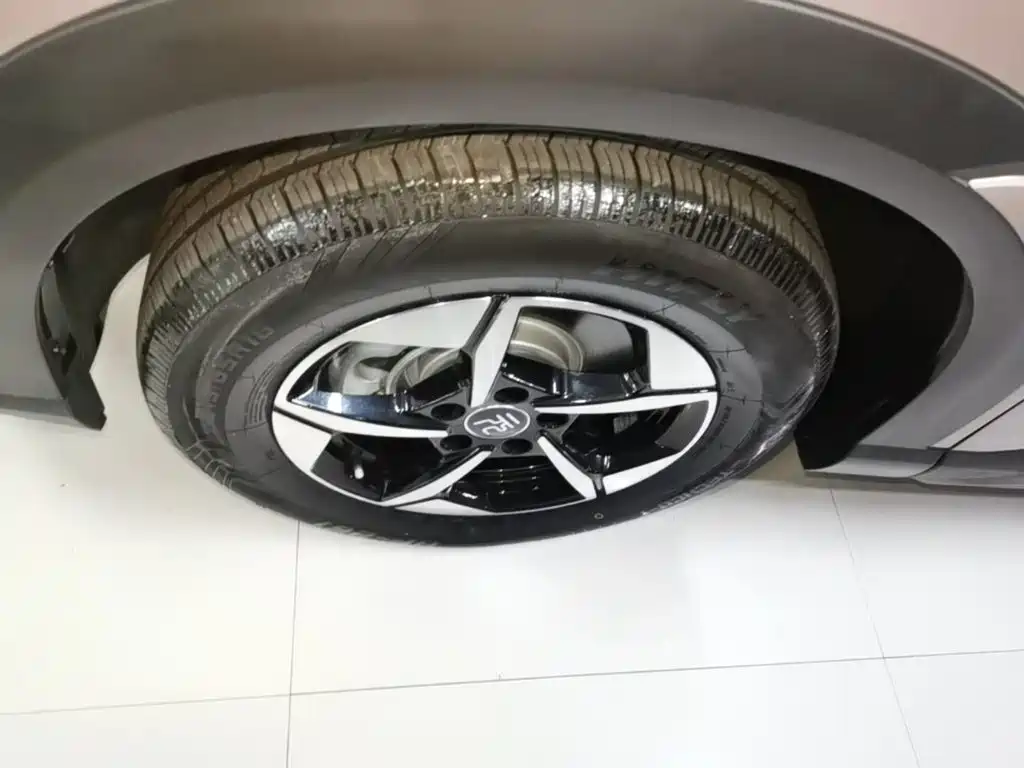 BYD Yuan UP — миниатюра 23