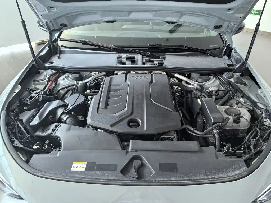 Audi A5L 2.0T Sport Edition Plus, фото 3