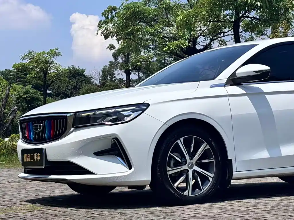 Geely Emgrand — миниатюра 9