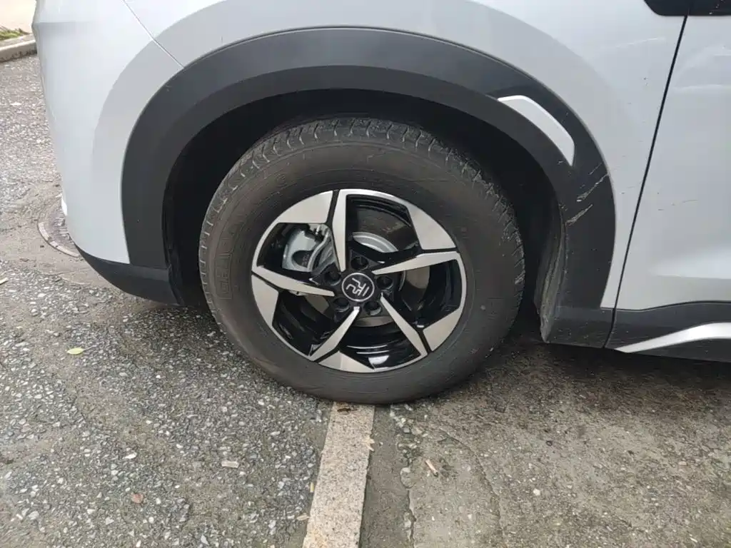 BYD Yuan UP — миниатюра 23