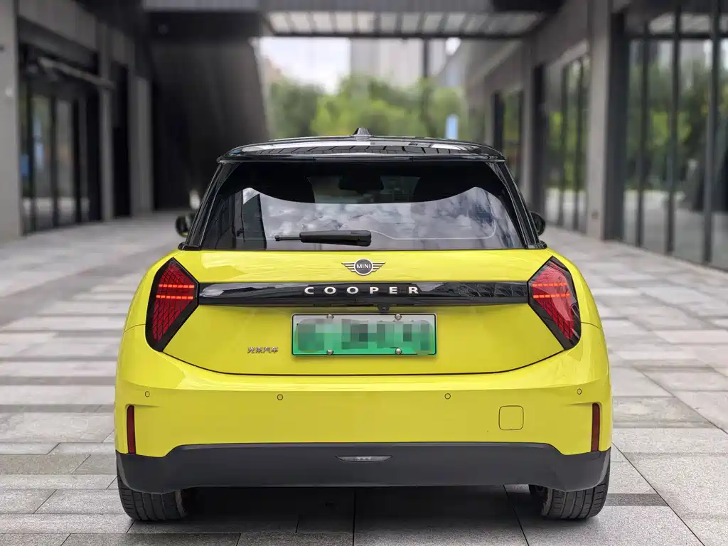 MINI MINI COOPER EV — миниатюра 6