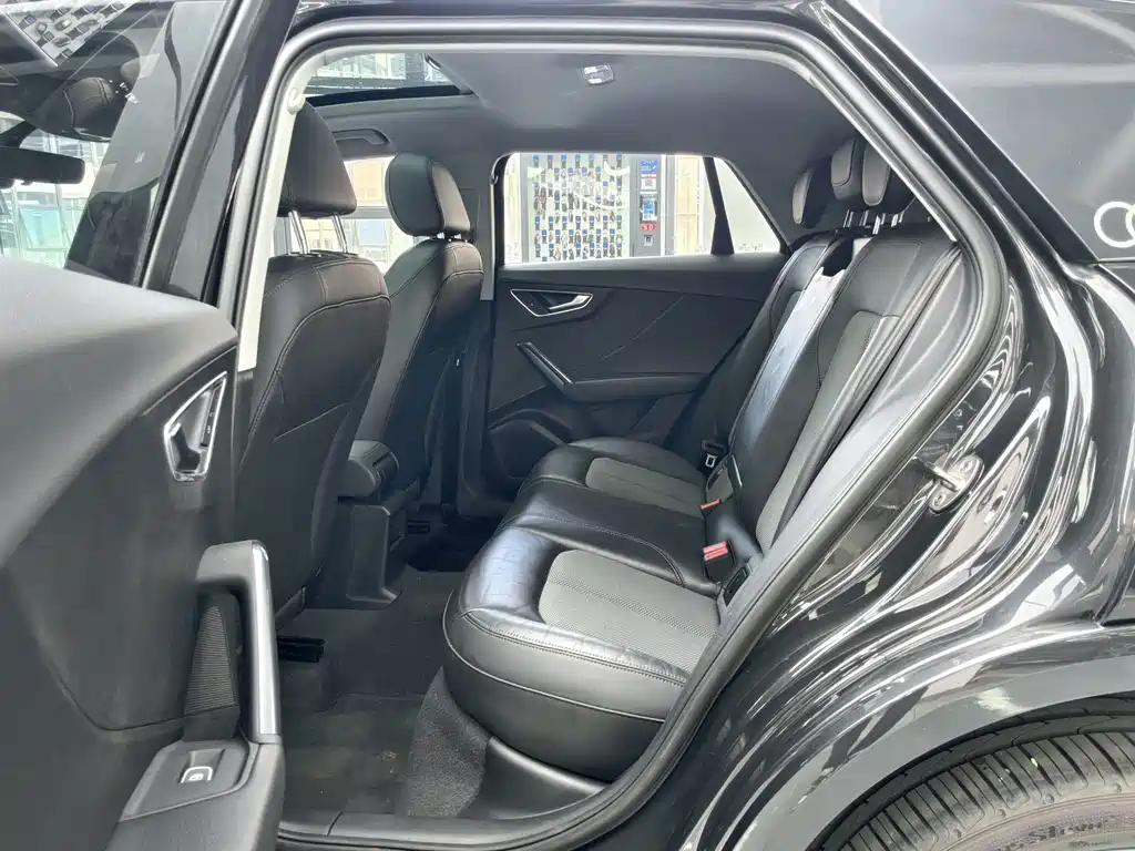 Audi Q2L — миниатюра 12