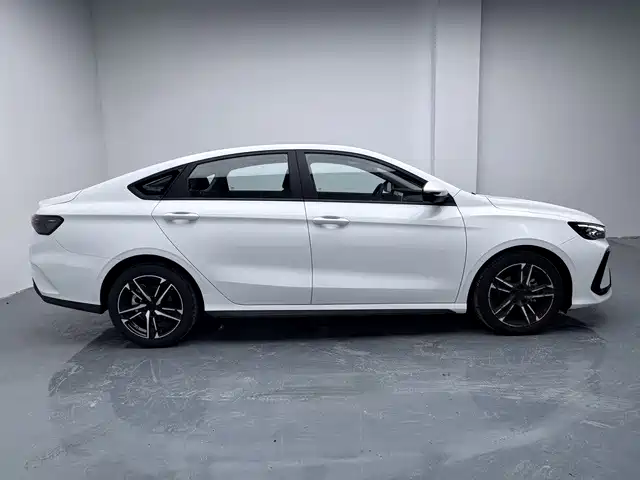 Geely Binrui — миниатюра 5