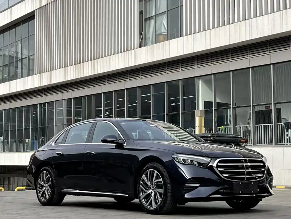 Mercedes-Benz E-Class E 2024 E 300 L Fashion