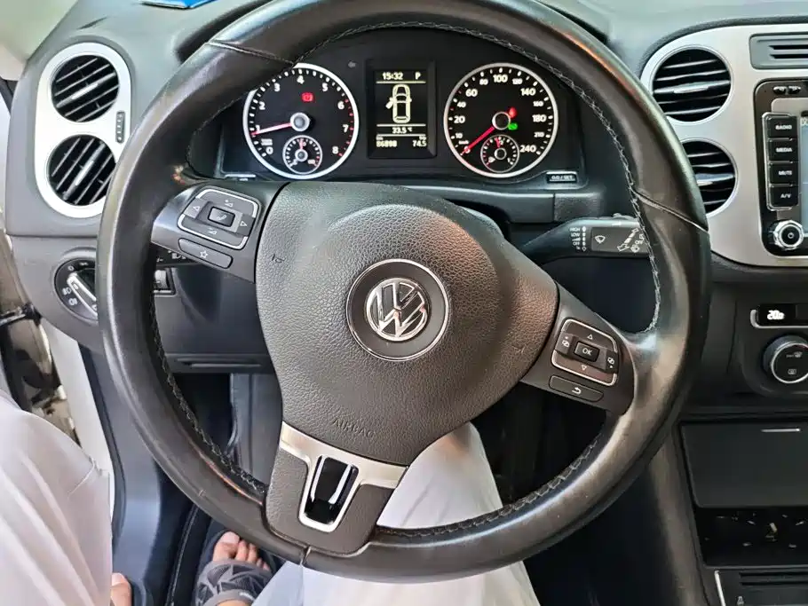 Volkswagen Tiguan — миниатюра 15
