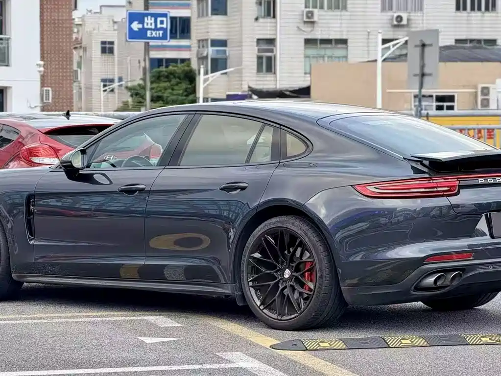Porsche Panamera — миниатюра 4