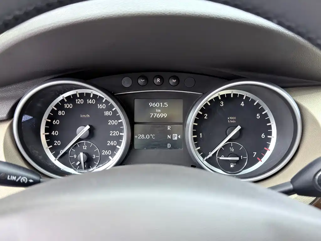 Mercedes-Benz R-Class — миниатюра 25