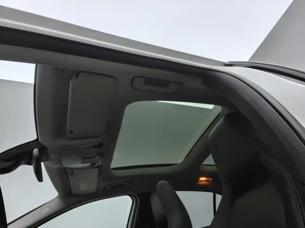 Mercedes-Benz GLA — миниатюра 14
