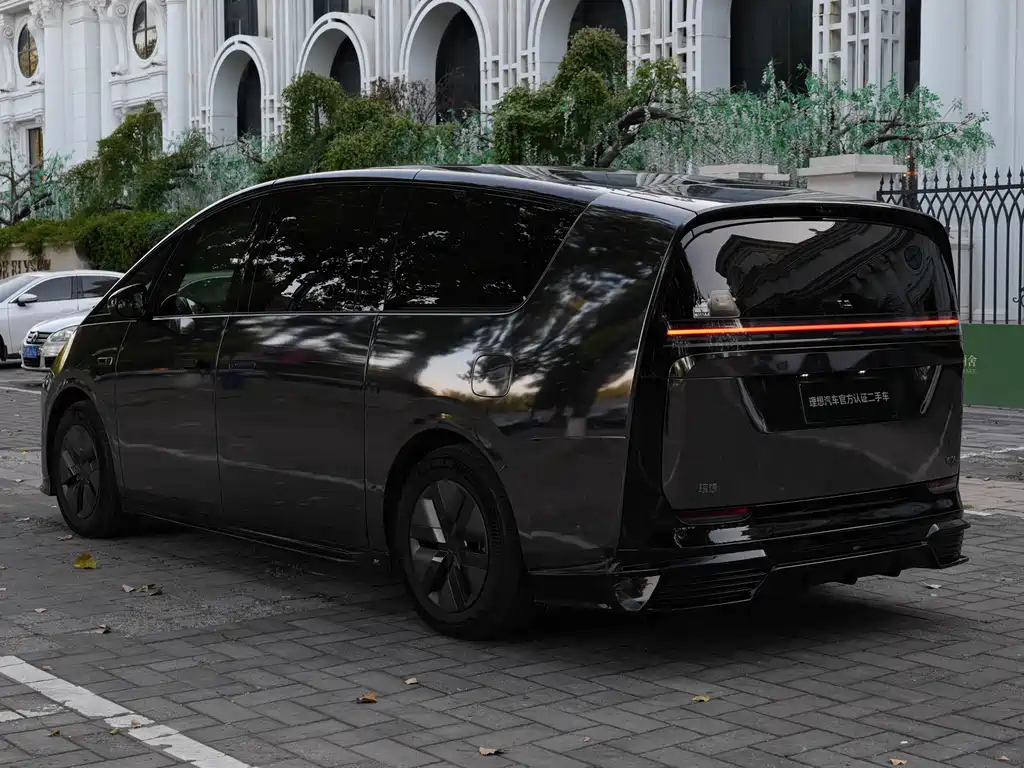 Li Auto Li MEGA — миниатюра 7
