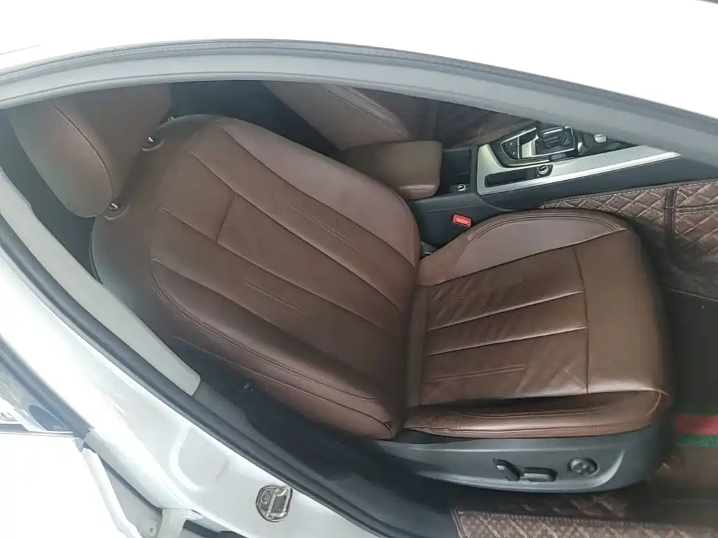 Audi A4L — миниатюра 25