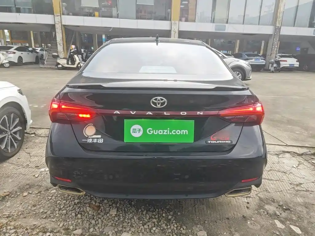 Toyota Avalon — миниатюра 6
