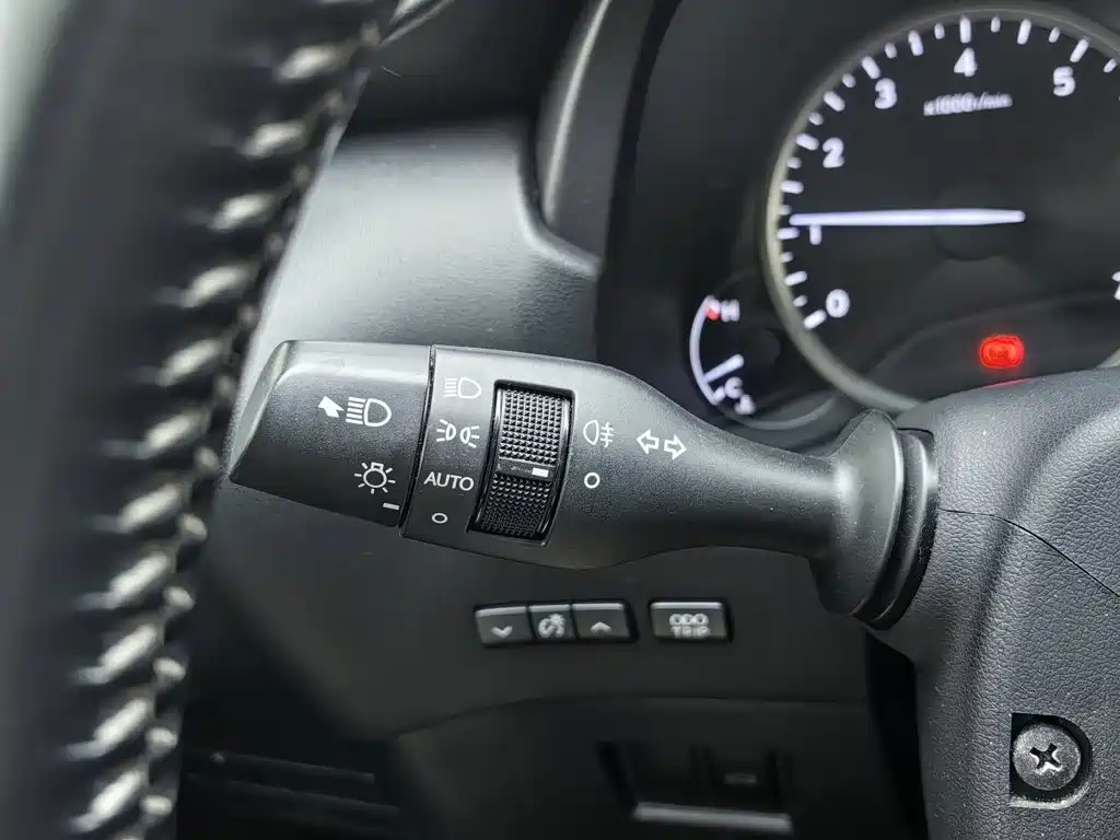 Lexus NX — миниатюра 21