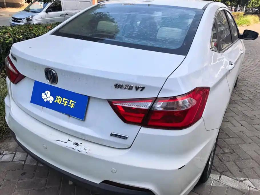 Changan V7 — миниатюра 3