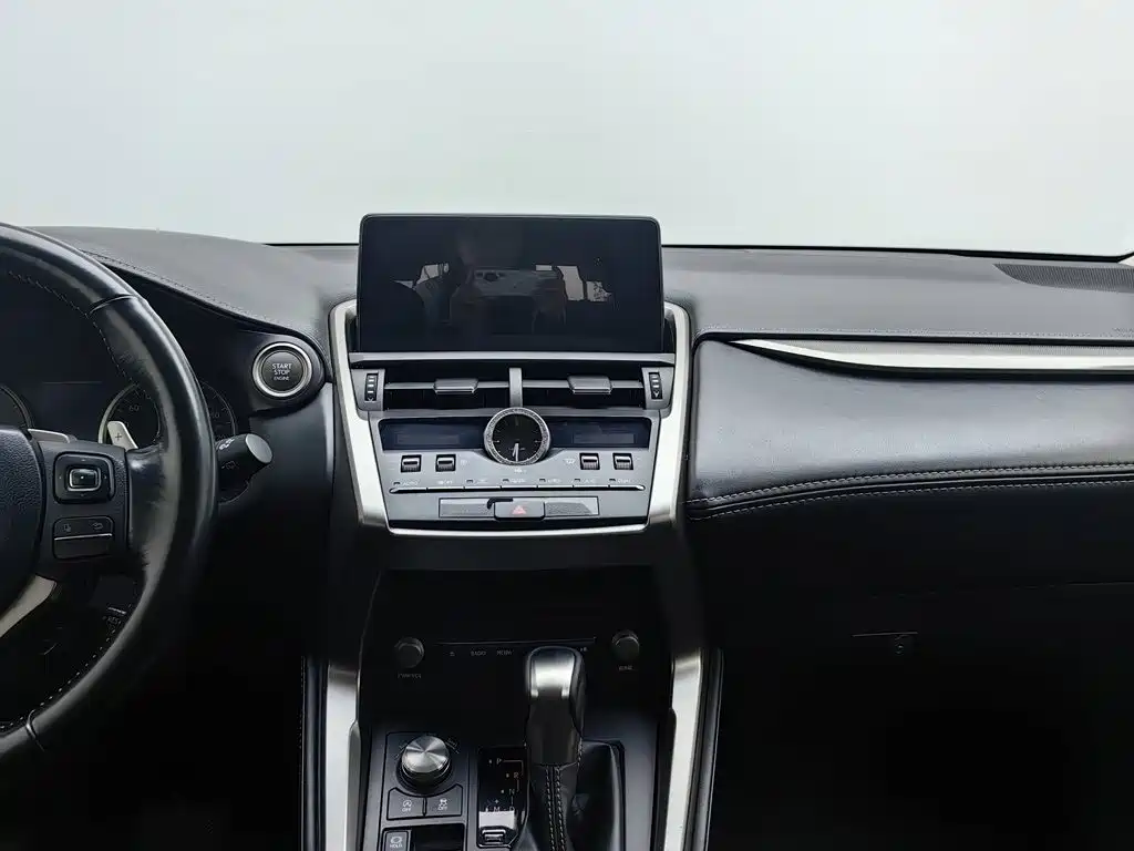 Lexus NX — миниатюра 12