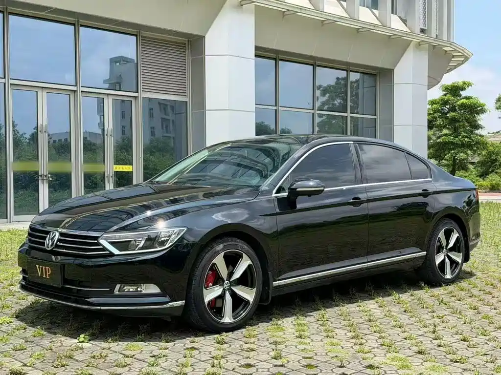 Volkswagen Magotan 2018 330TSI DSG Lead
