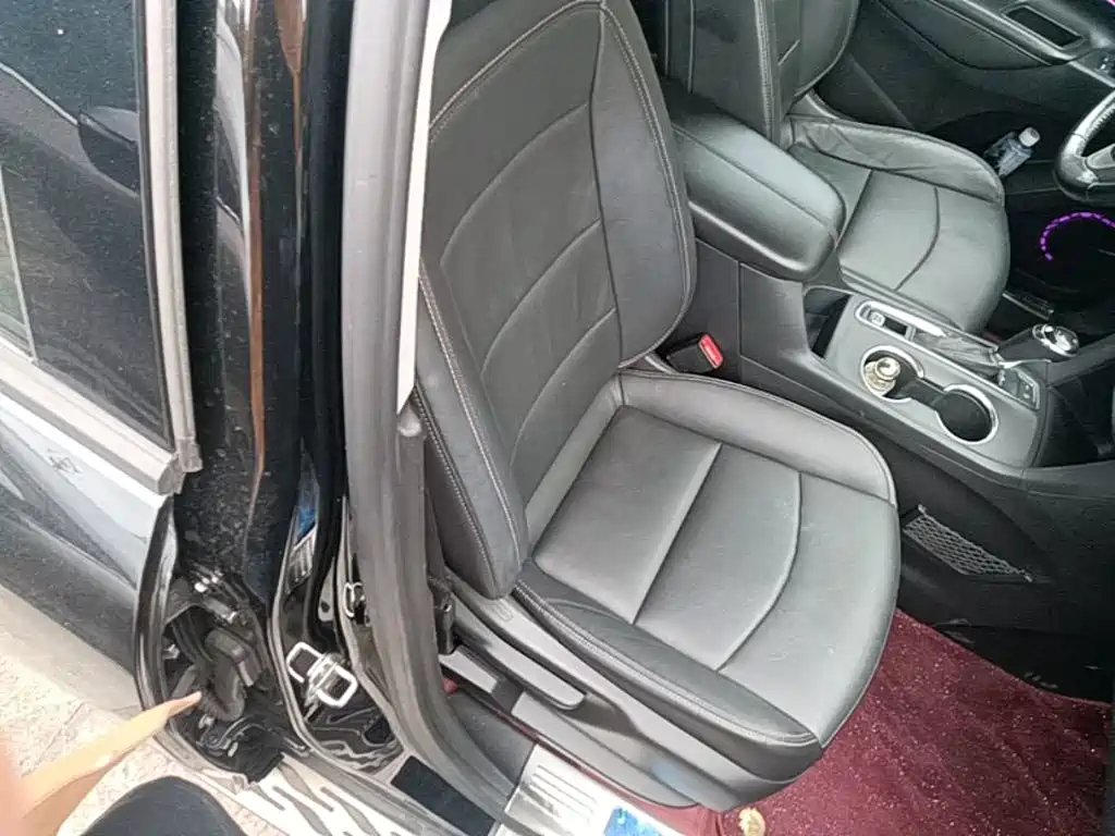 Chevrolet Equinox — миниатюра 25