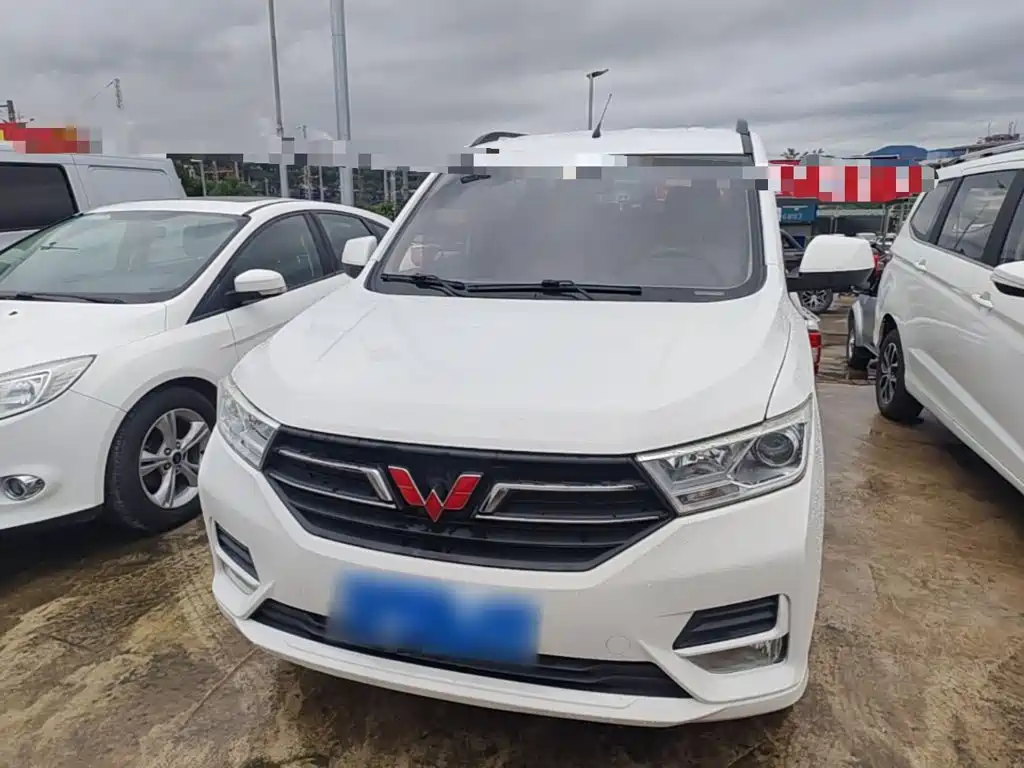 Wuling Hongguang — миниатюра 3