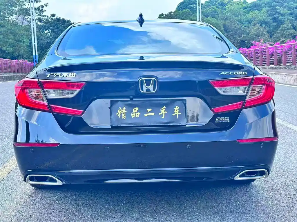Honda Accord — миниатюра 6