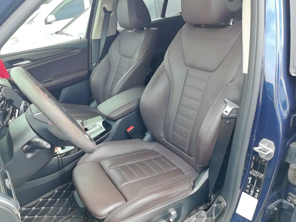BMW X3 — миниатюра 8